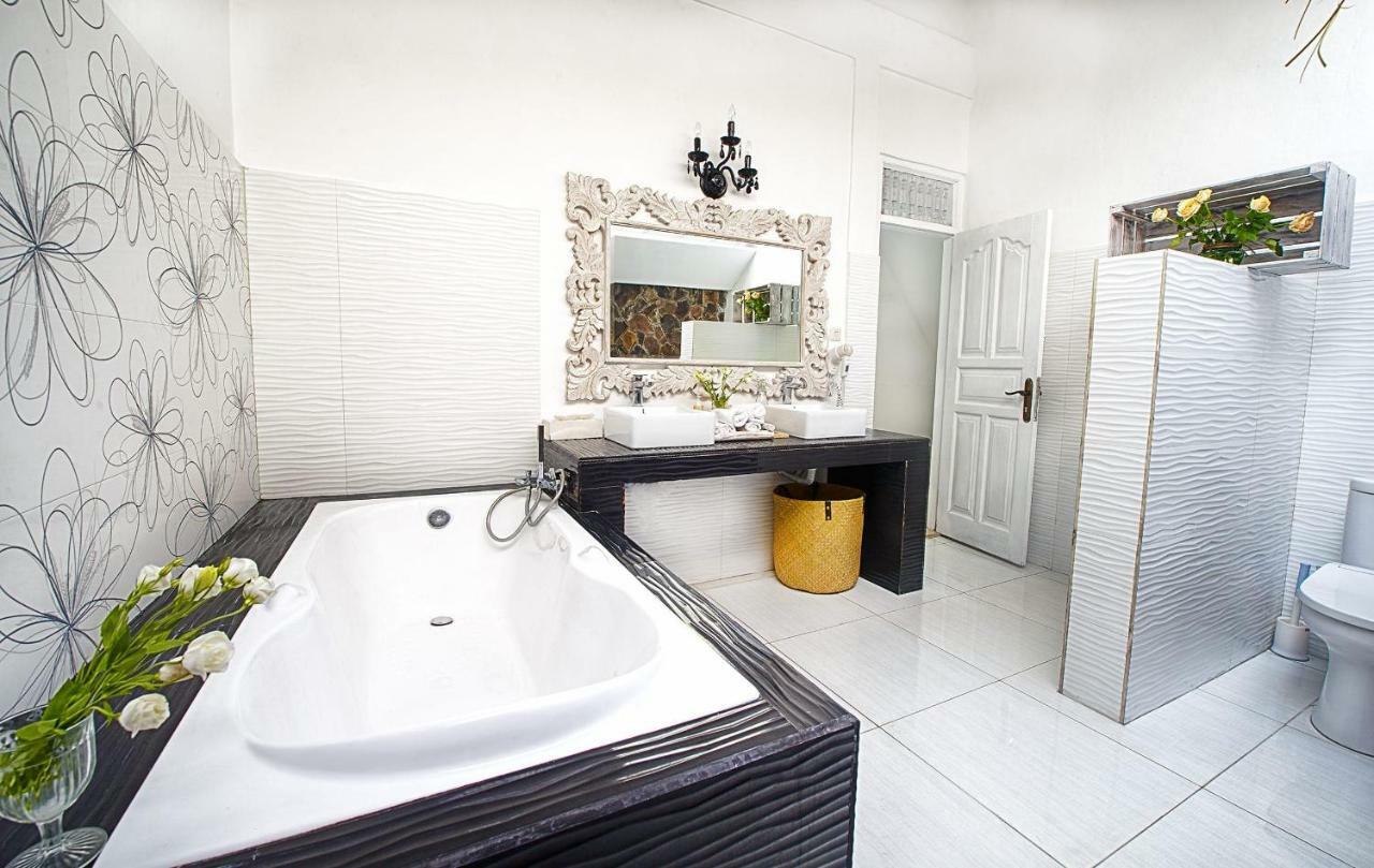 Villa White Stars Семиньяк Экстерьер фото